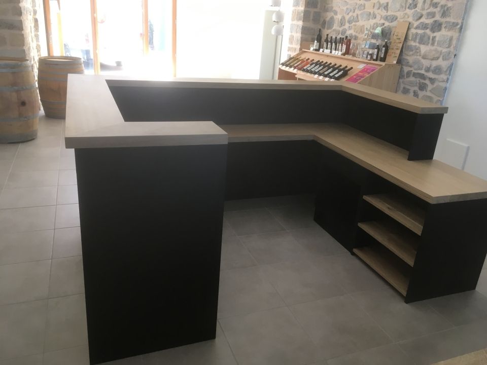 Agencement de caveau à Valvignères