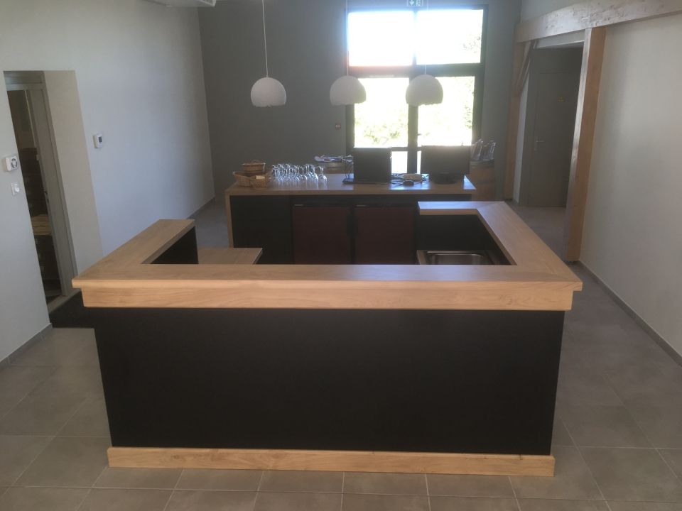 Agencement de caveau à Valvignères