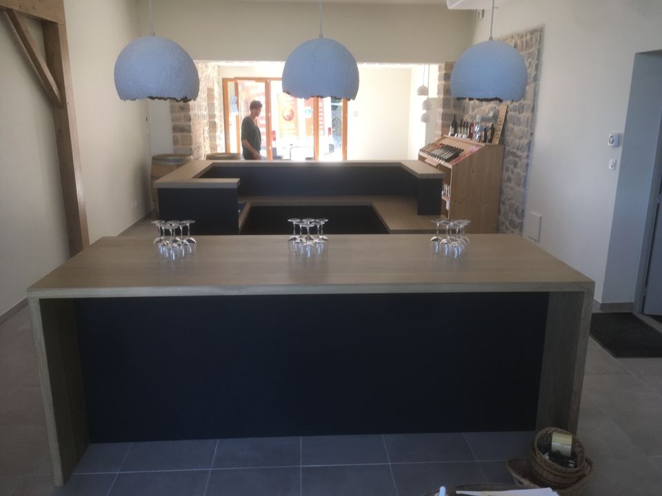 Agencement de caveau à Valvignères