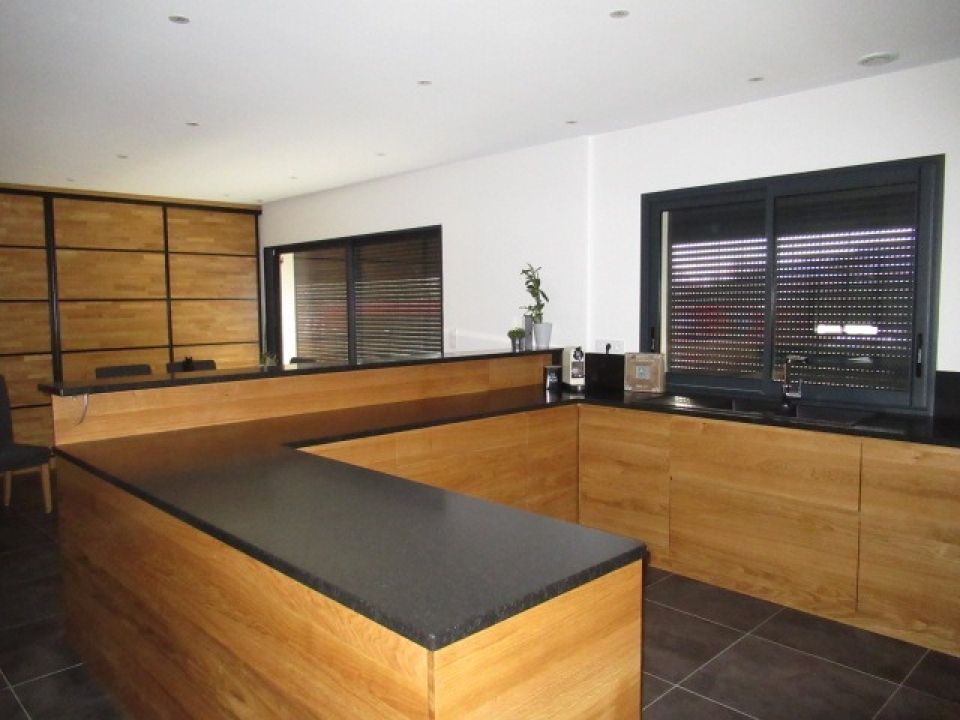 Cuisine Contemporaine Chêne-Granite Aubenas
