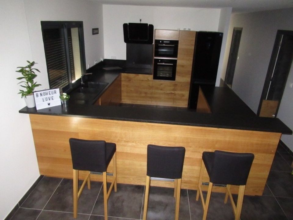 Cuisine Contemporaine Chêne-Granite Aubenas