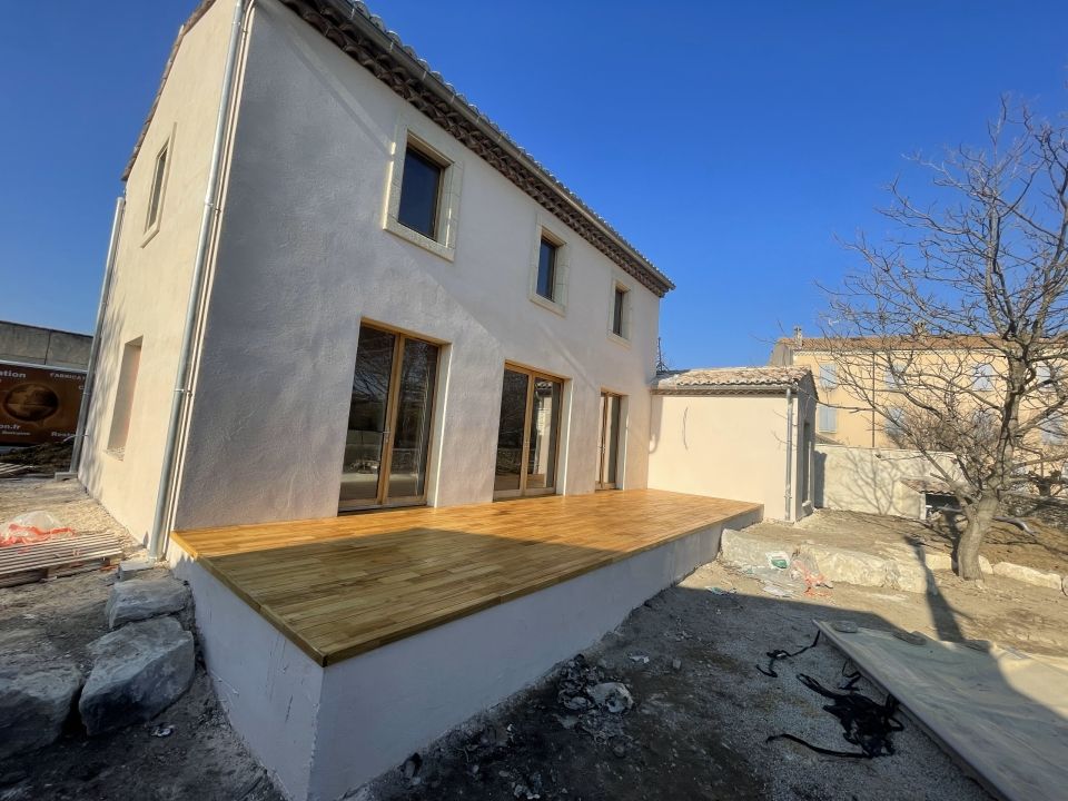 Terrasse en acacia Grignan
