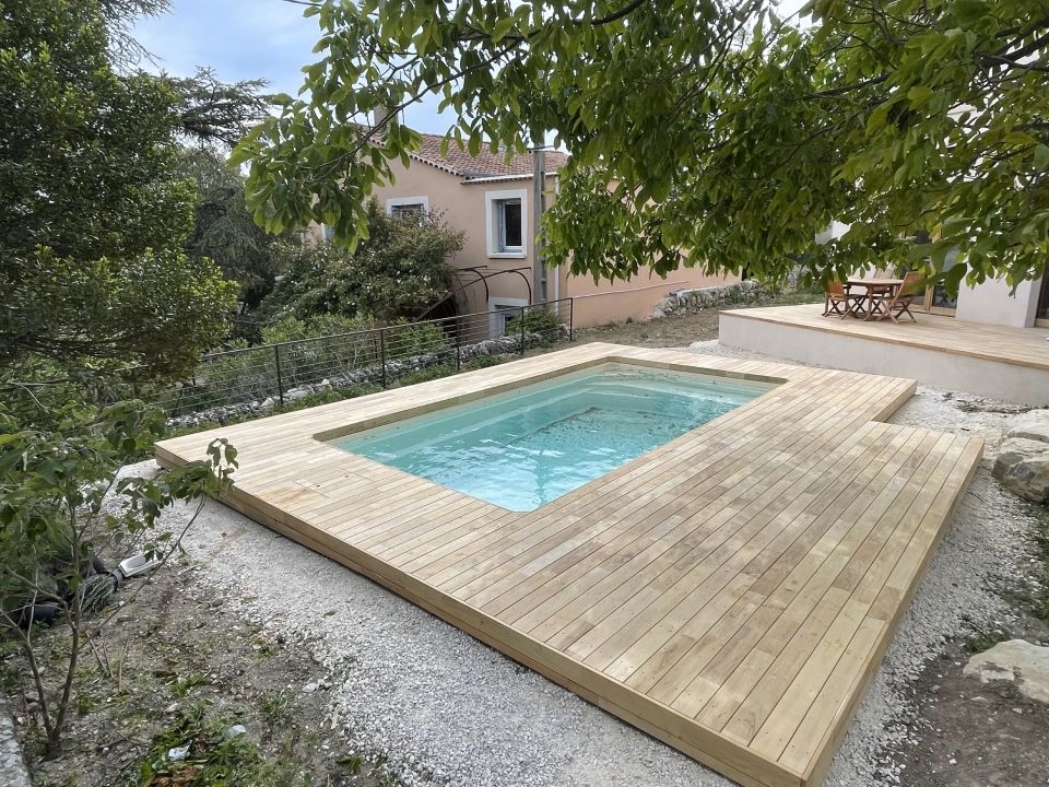 Terrasse en acacia Grignan