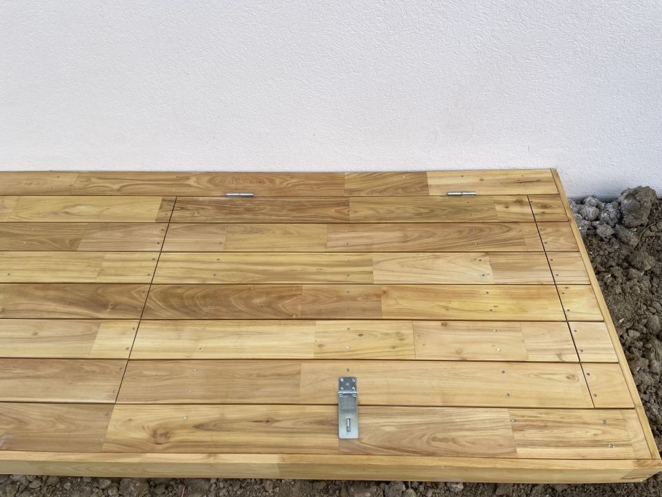 Terrasse en acacia Grignan