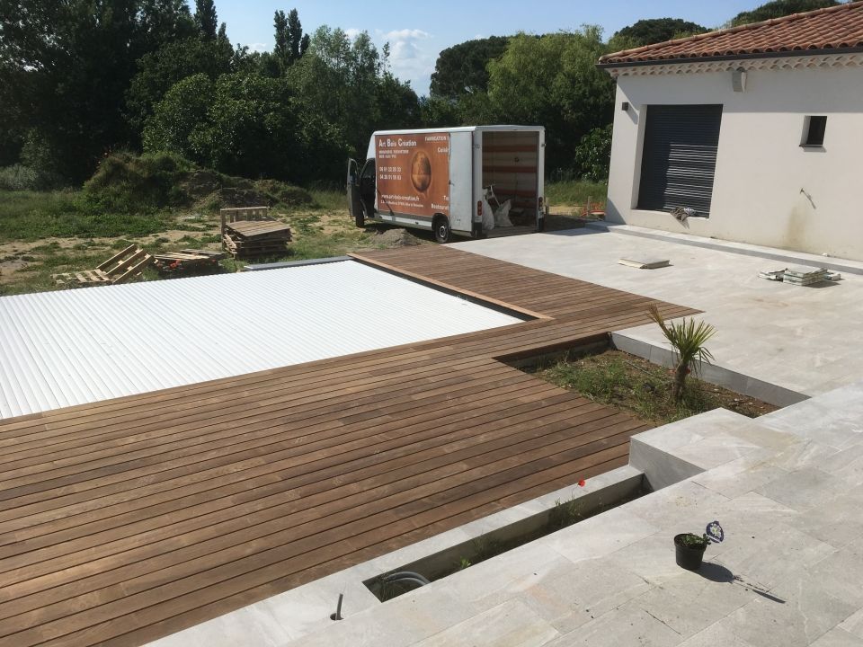 Terrasse en frêne thermo traité à Allan